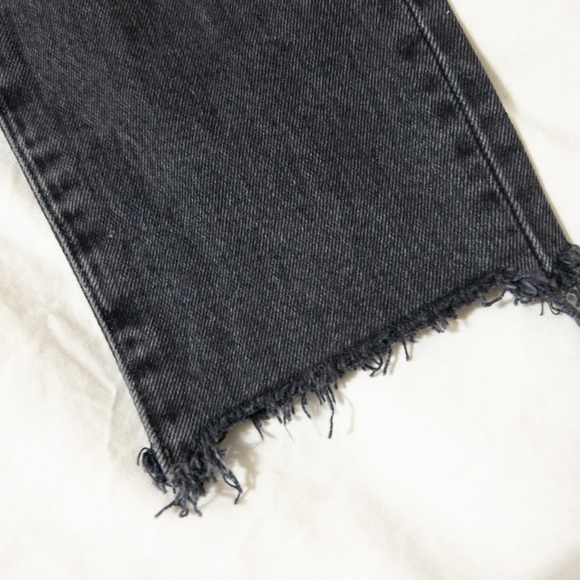 Aritzia x Levi’s wedgie “mine forever” - Picture 5 of 8